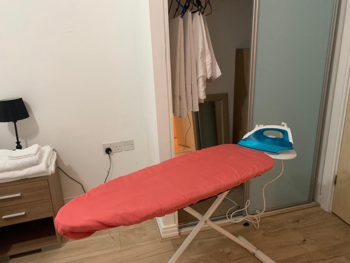 North Acton Flat Apartment Лондон Екстериор снимка