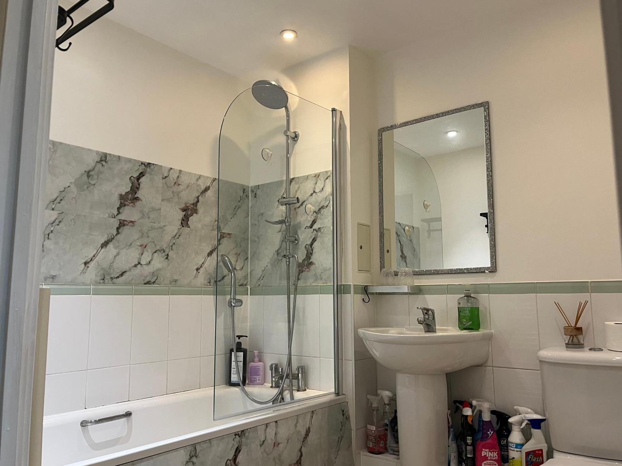 North Acton Flat Apartment Лондон Екстериор снимка