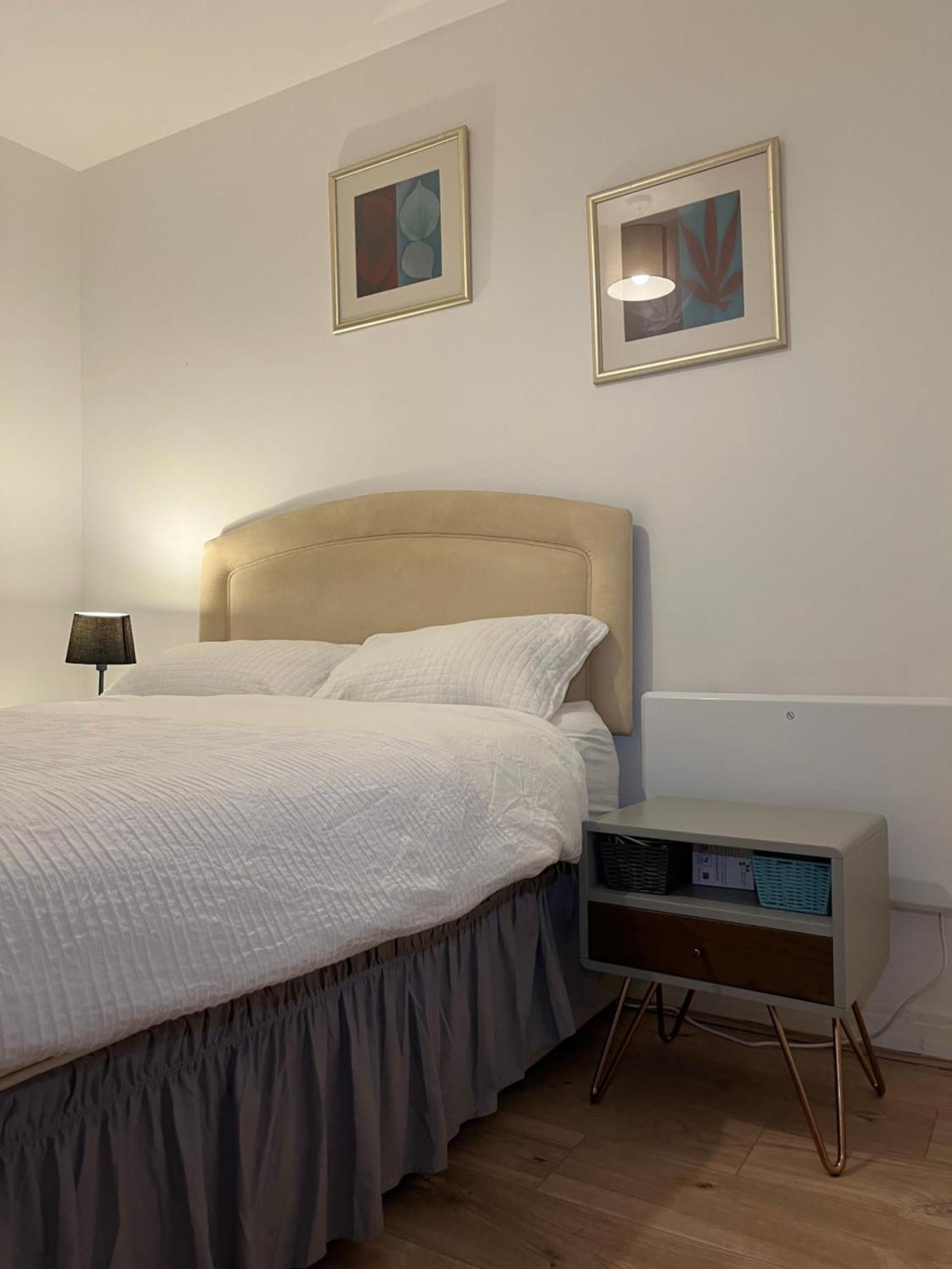 North Acton Flat Apartment Лондон Екстериор снимка